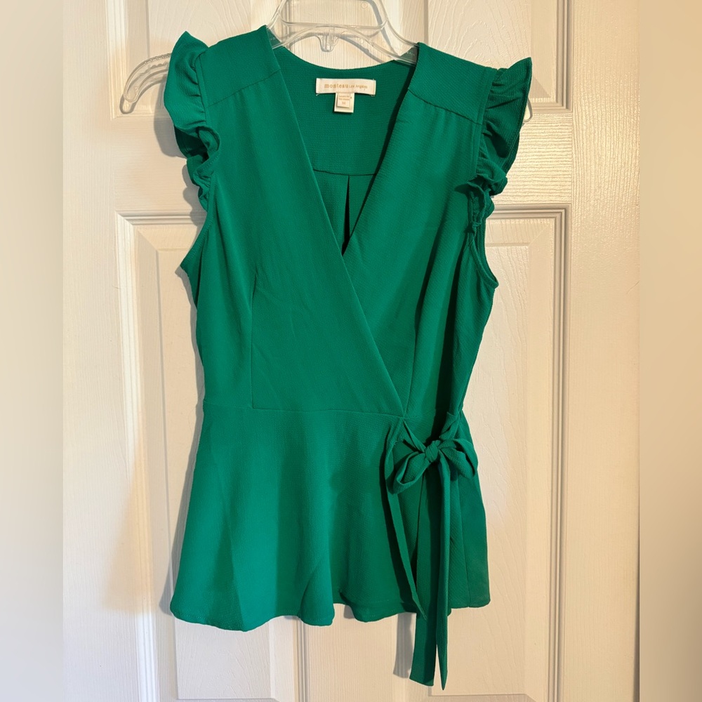 Sleeveless Blouse, Size Medium